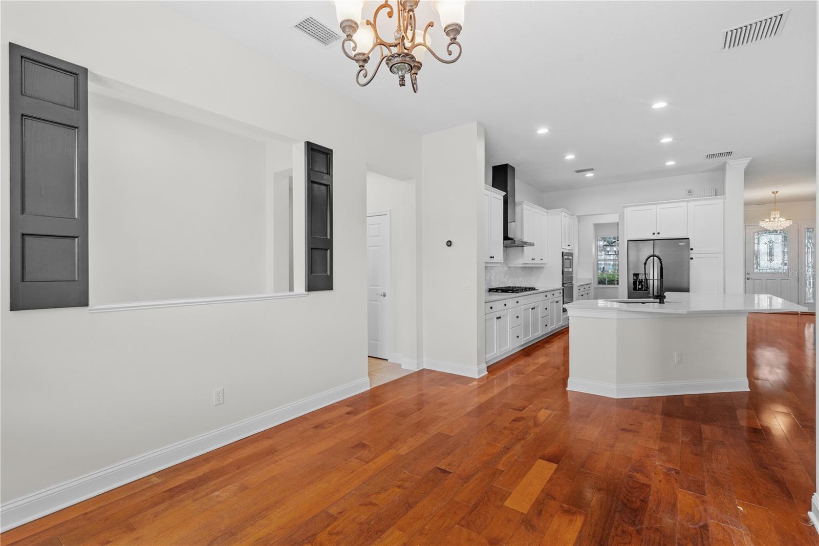 Image 17 of 64 For 5909 Churchside Drive