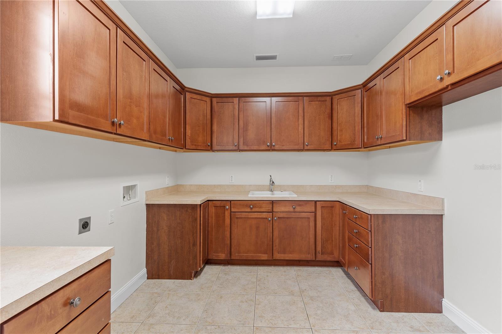 Image 30 of 64 For 5909 Churchside Drive