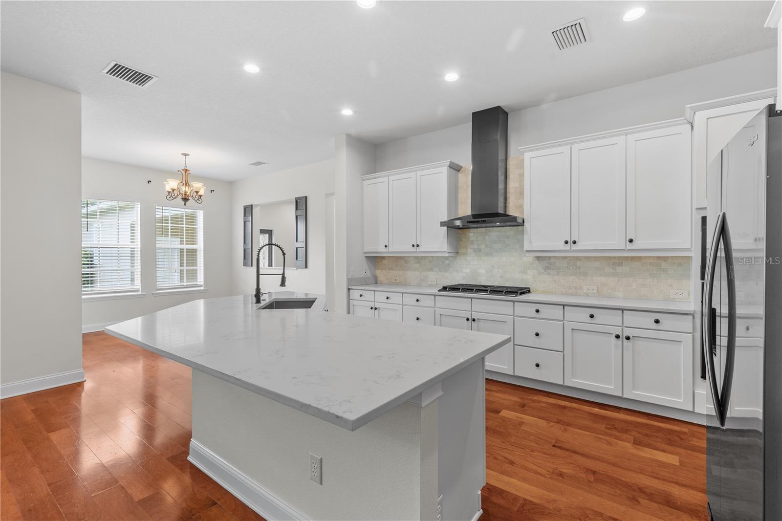 Image 5 of 64 For 5909 Churchside Drive
