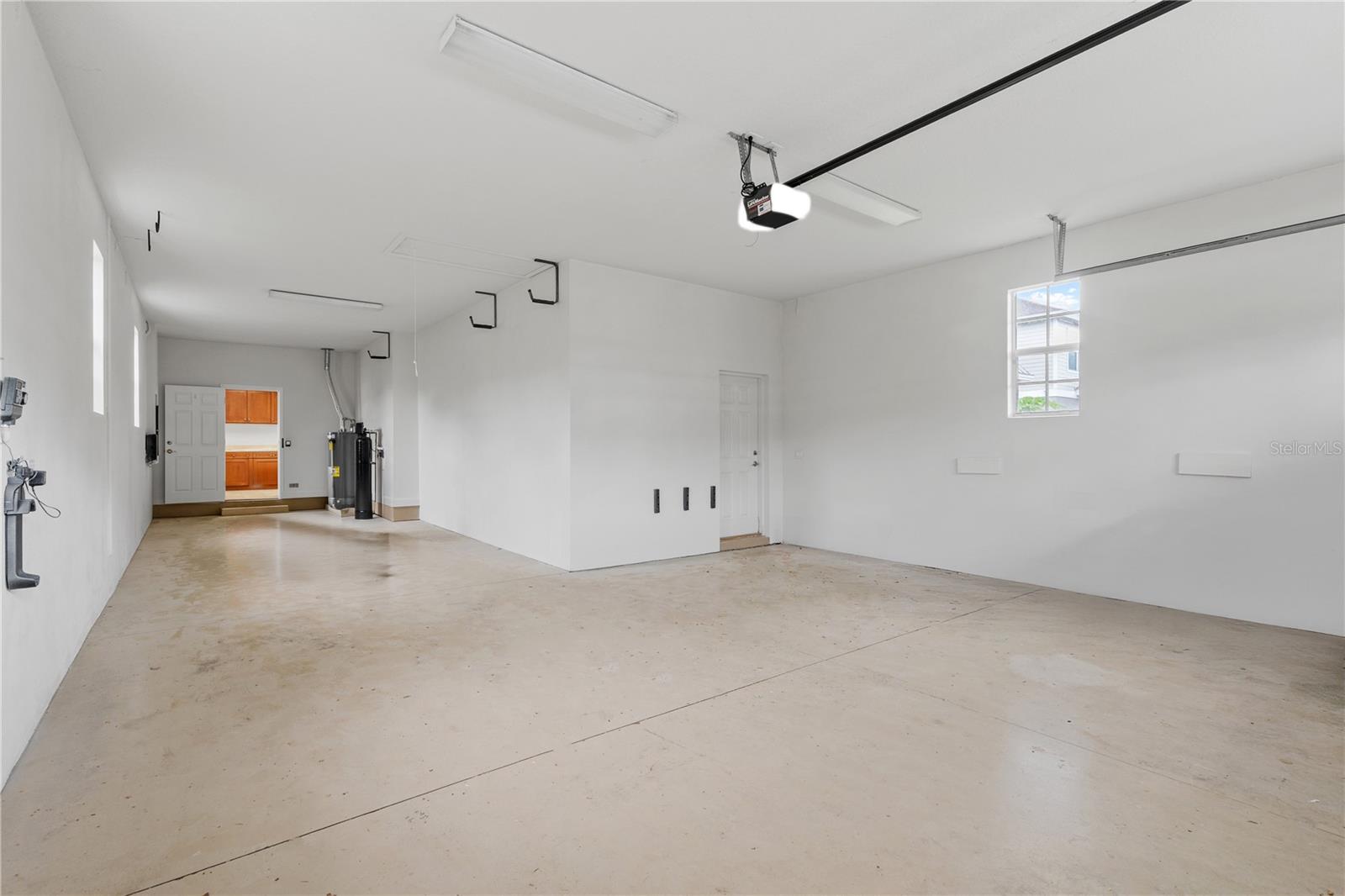 Image 50 of 64 For 5909 Churchside Drive