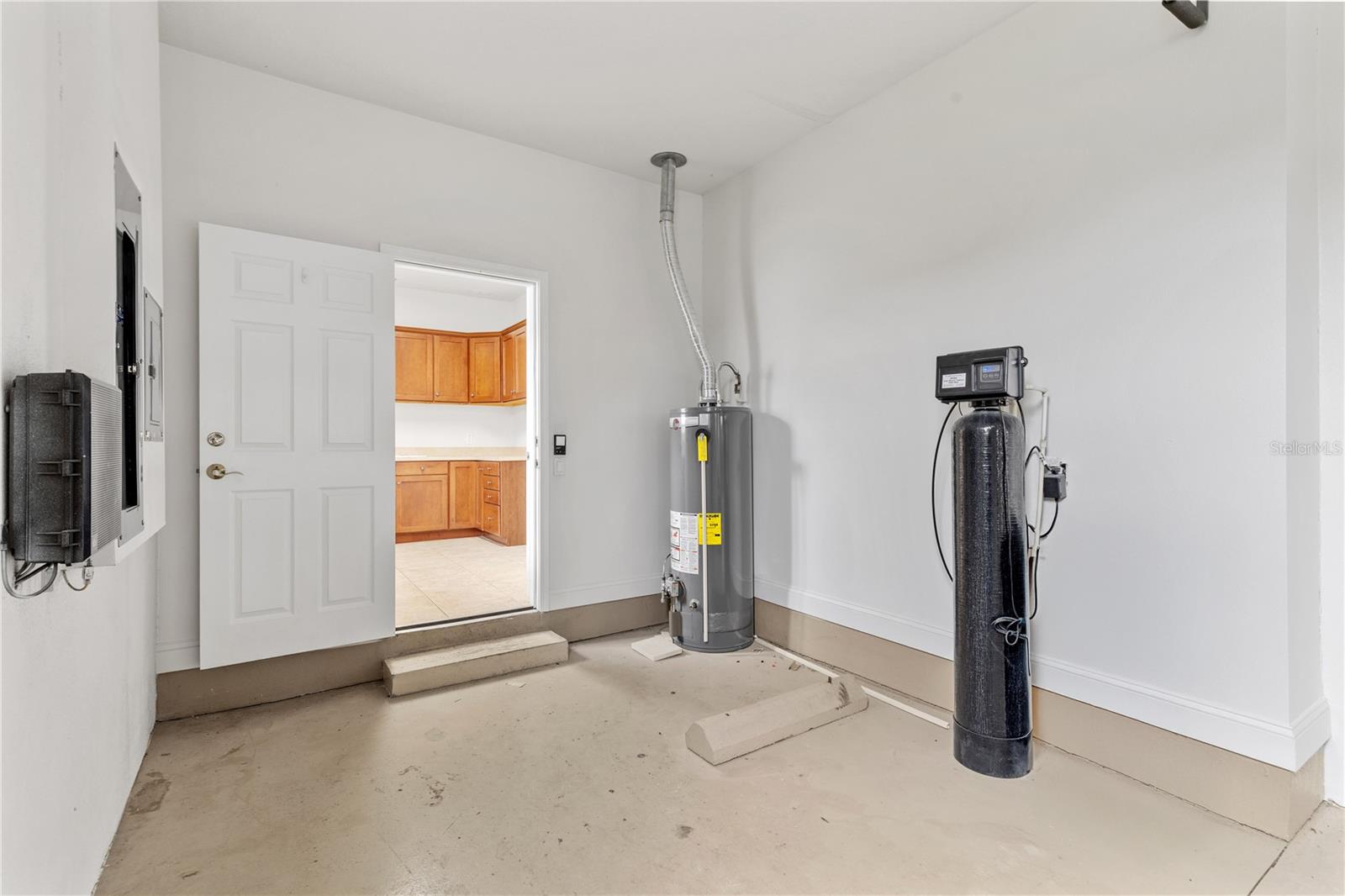 Image 51 of 64 For 5909 Churchside Drive