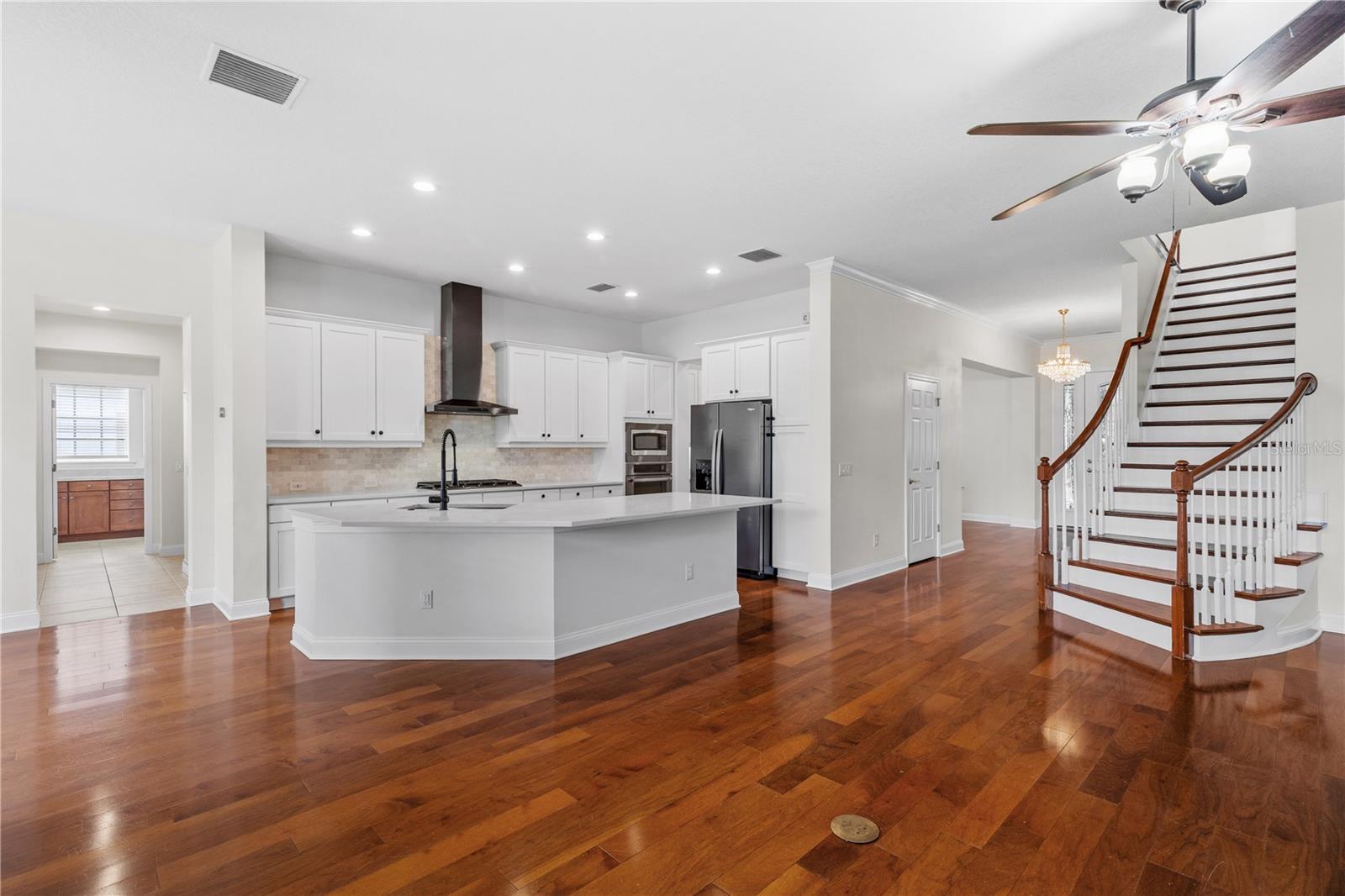 Image 6 of 64 For 5909 Churchside Drive