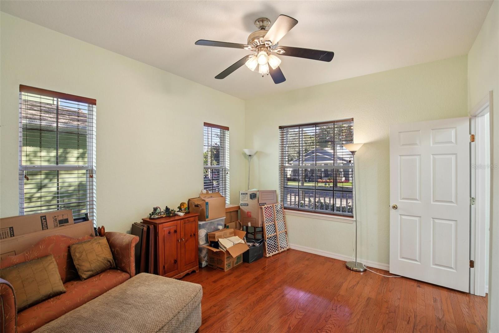 Image 14 of 33 For 7507 Mascotte Street