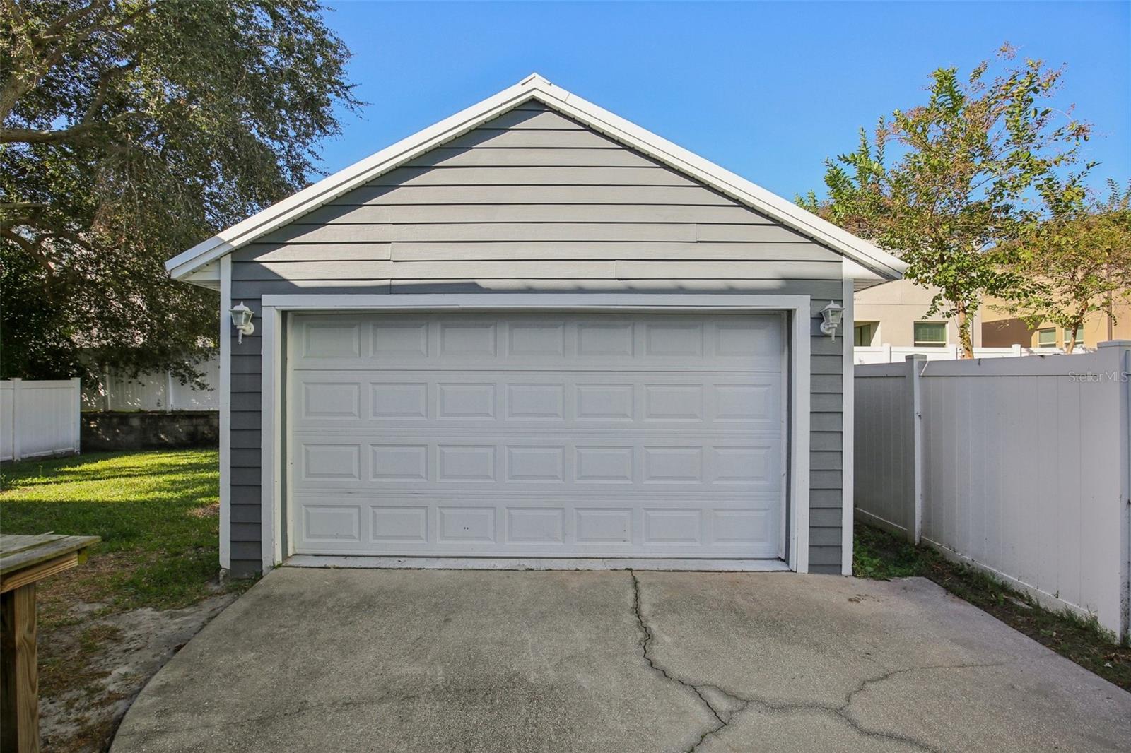 Image 26 of 33 For 7507 Mascotte Street