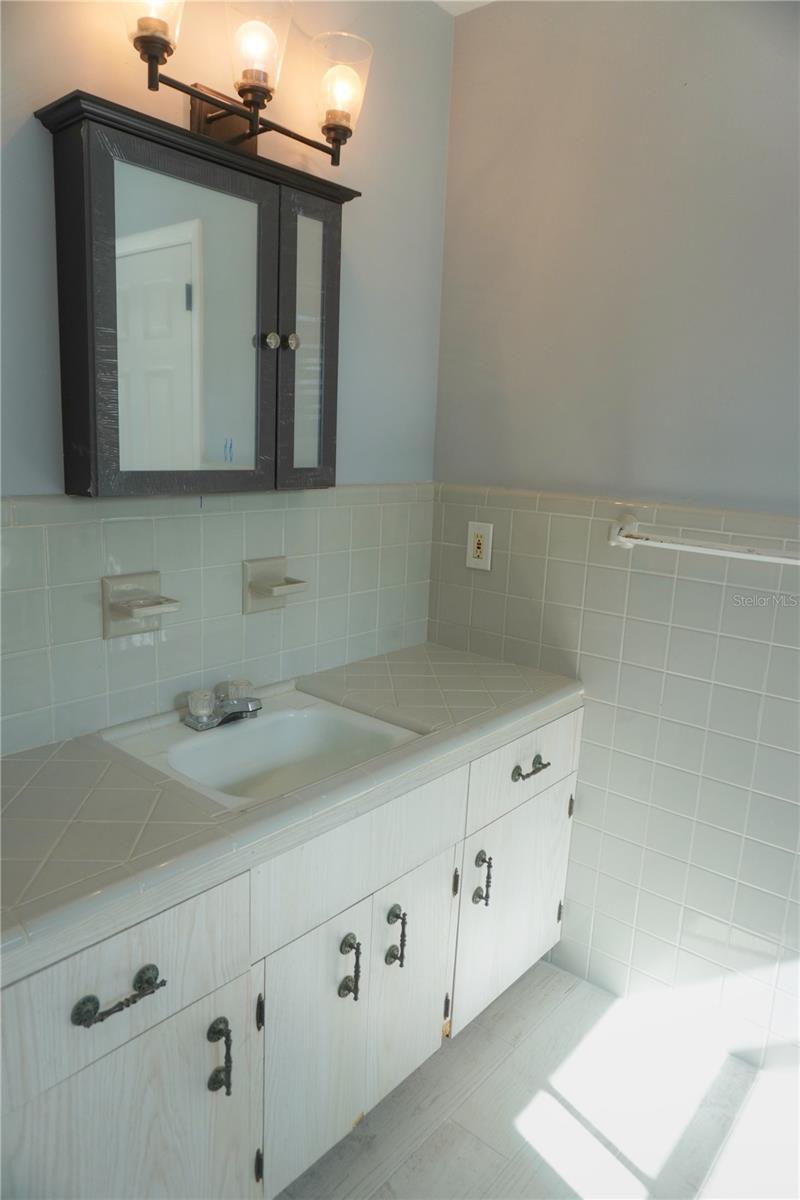 Image 14 of 28 For 6524 Hillside Avenue