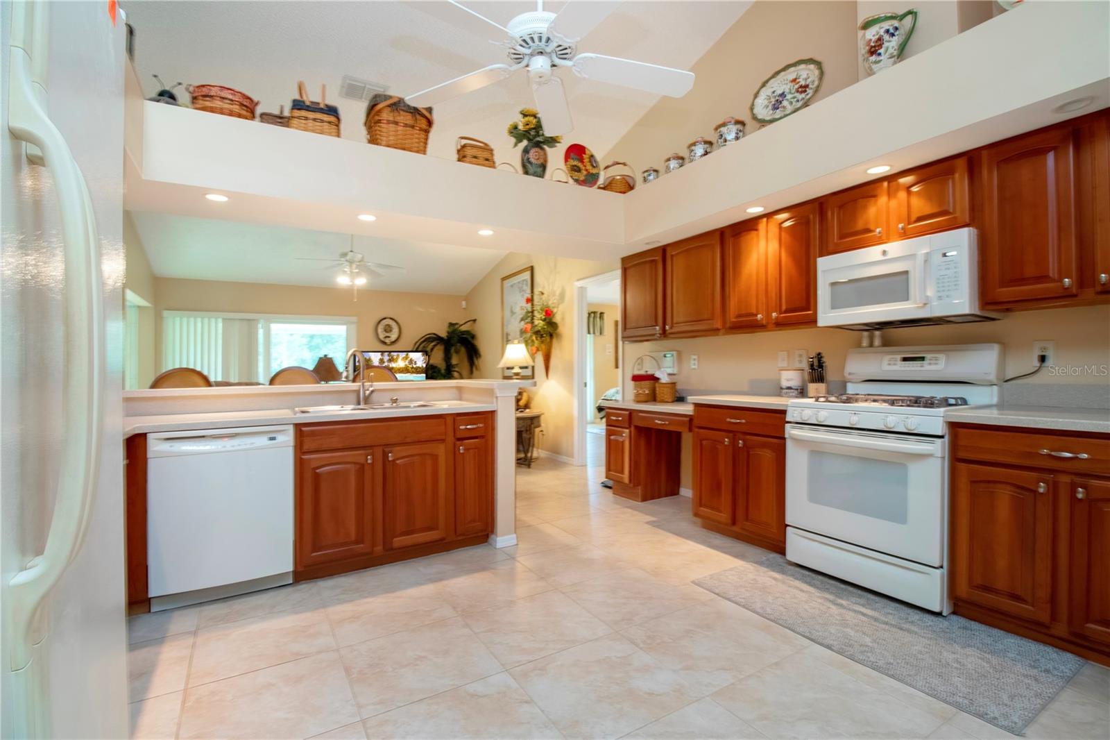 Image 43 of 61 For 2039 Berry Roberts Drive