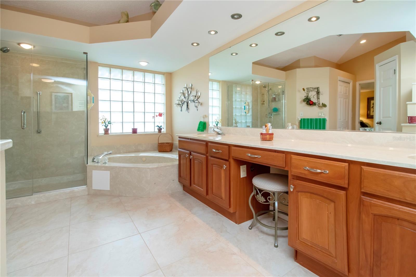 Image 54 of 61 For 2039 Berry Roberts Drive