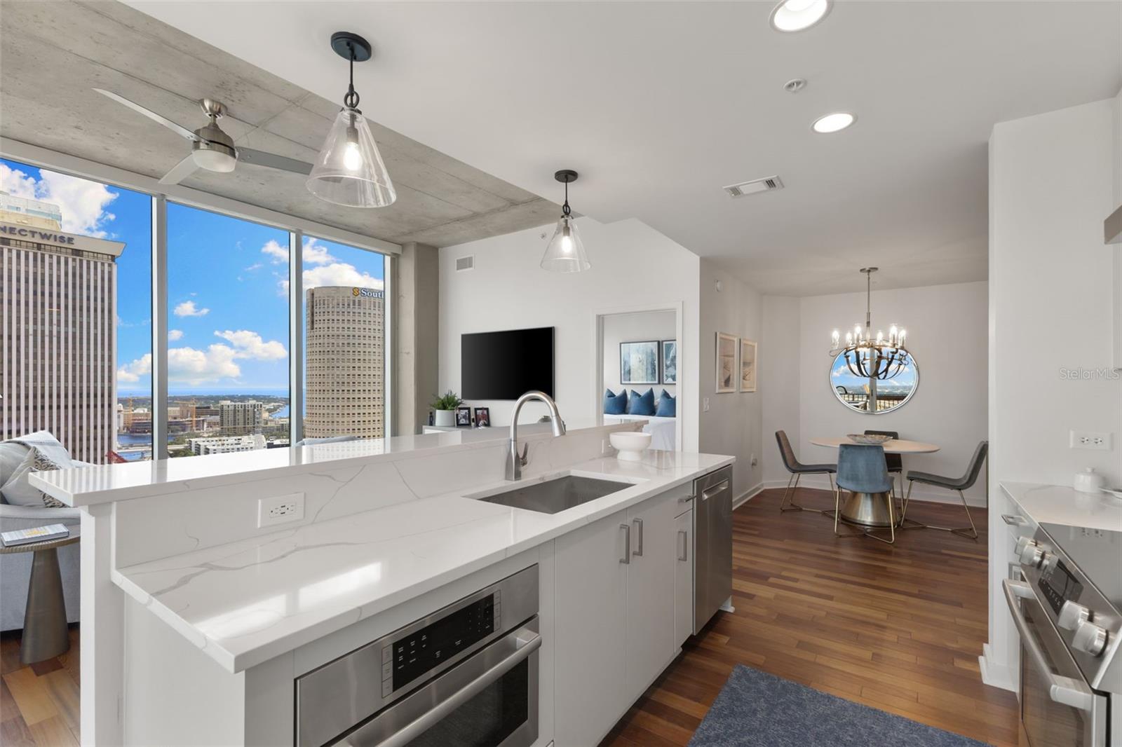 Image 11 of 72 For 777 Ashley Drive 2514