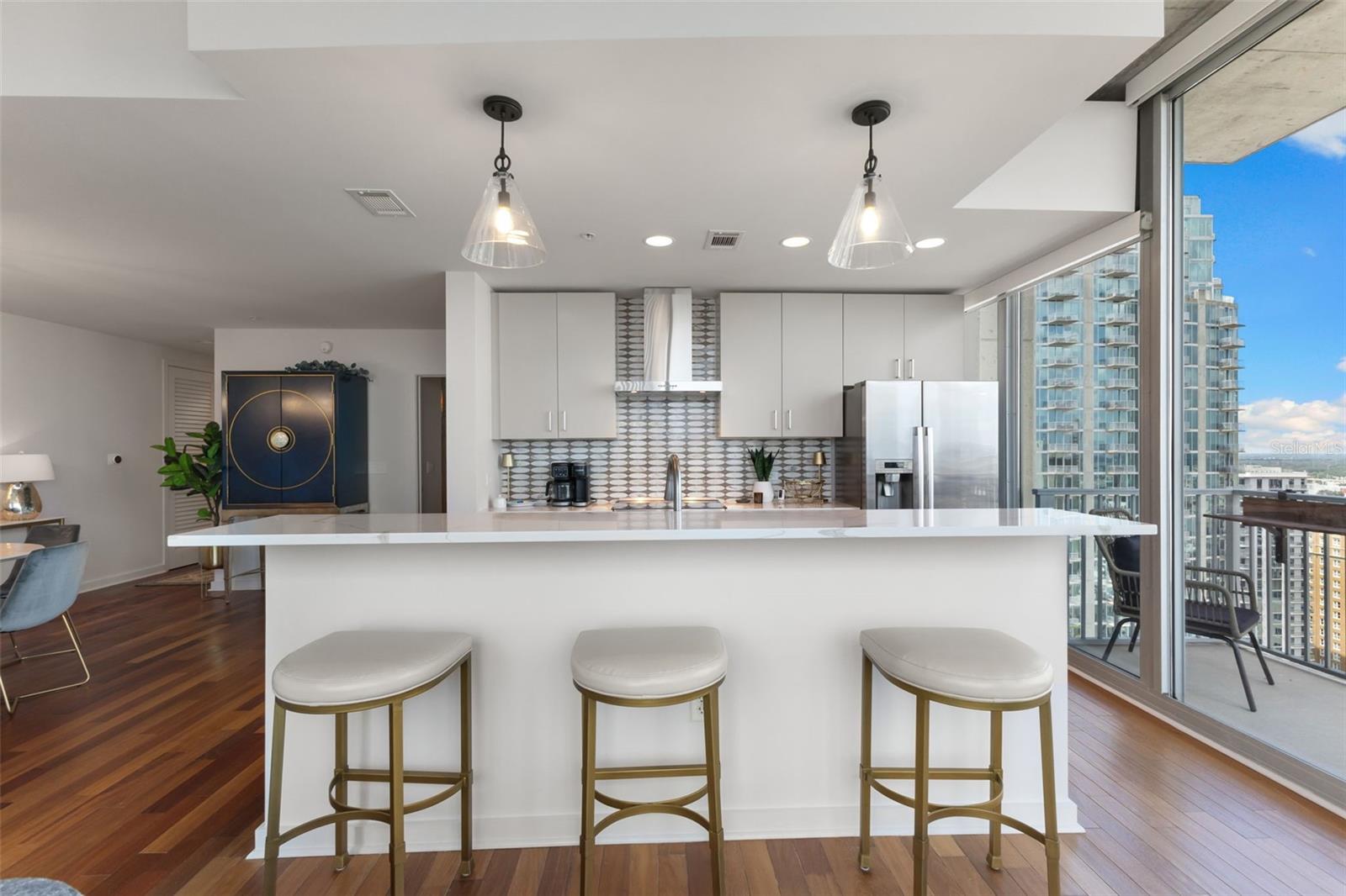 Image 18 of 72 For 777 Ashley Drive 2514