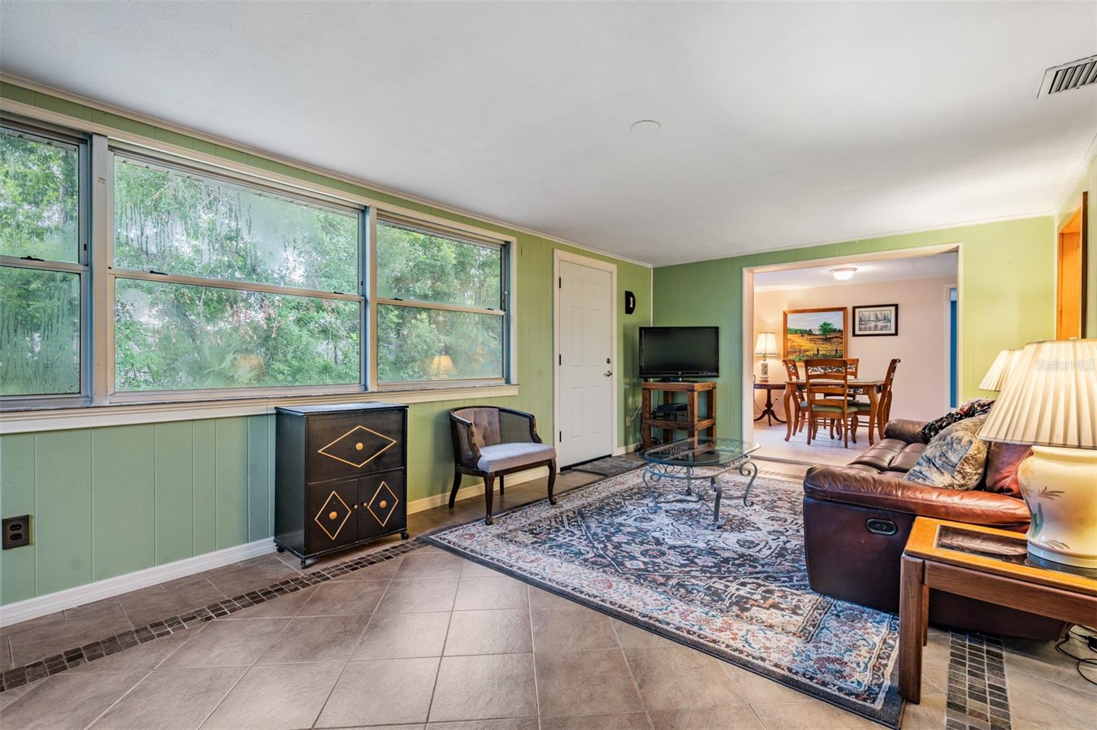 Image 15 of 30 For 1719 Bentley Street