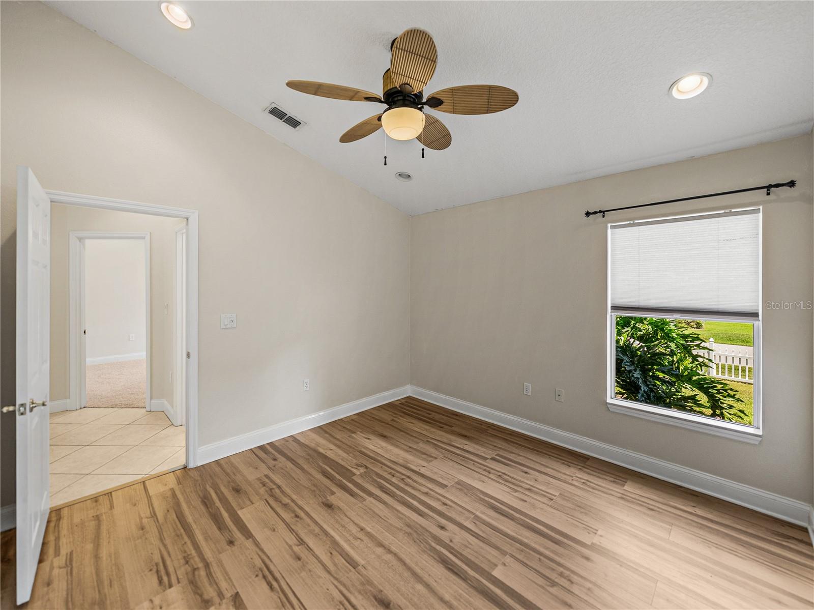 Listing photo id 32 for 11544 Arlhuna Way
