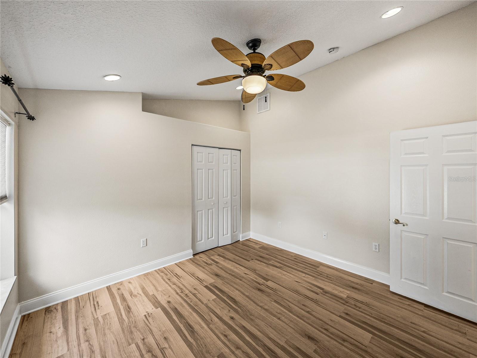 Listing photo id 33 for 11544 Arlhuna Way