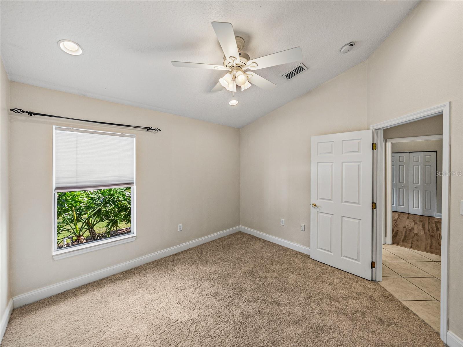 Listing photo id 37 for 11544 Arlhuna Way