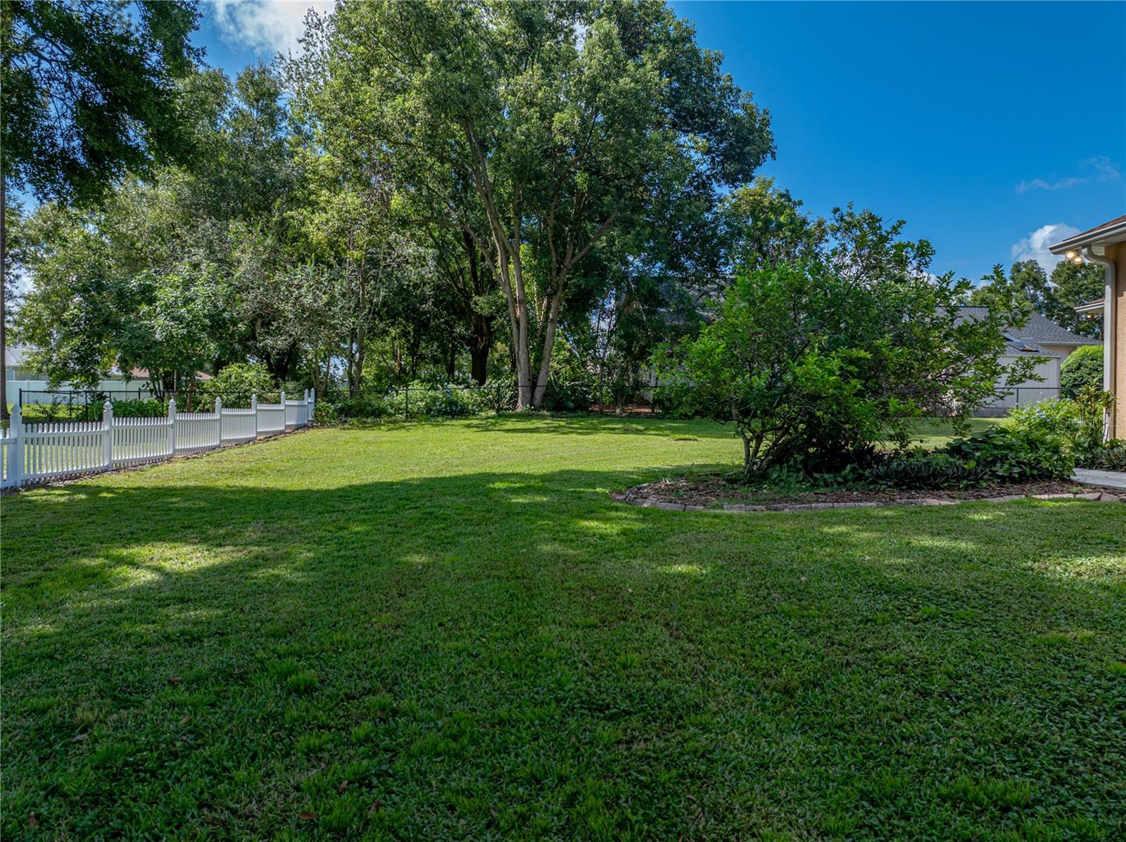 Listing photo id 50 for 11544 Arlhuna Way