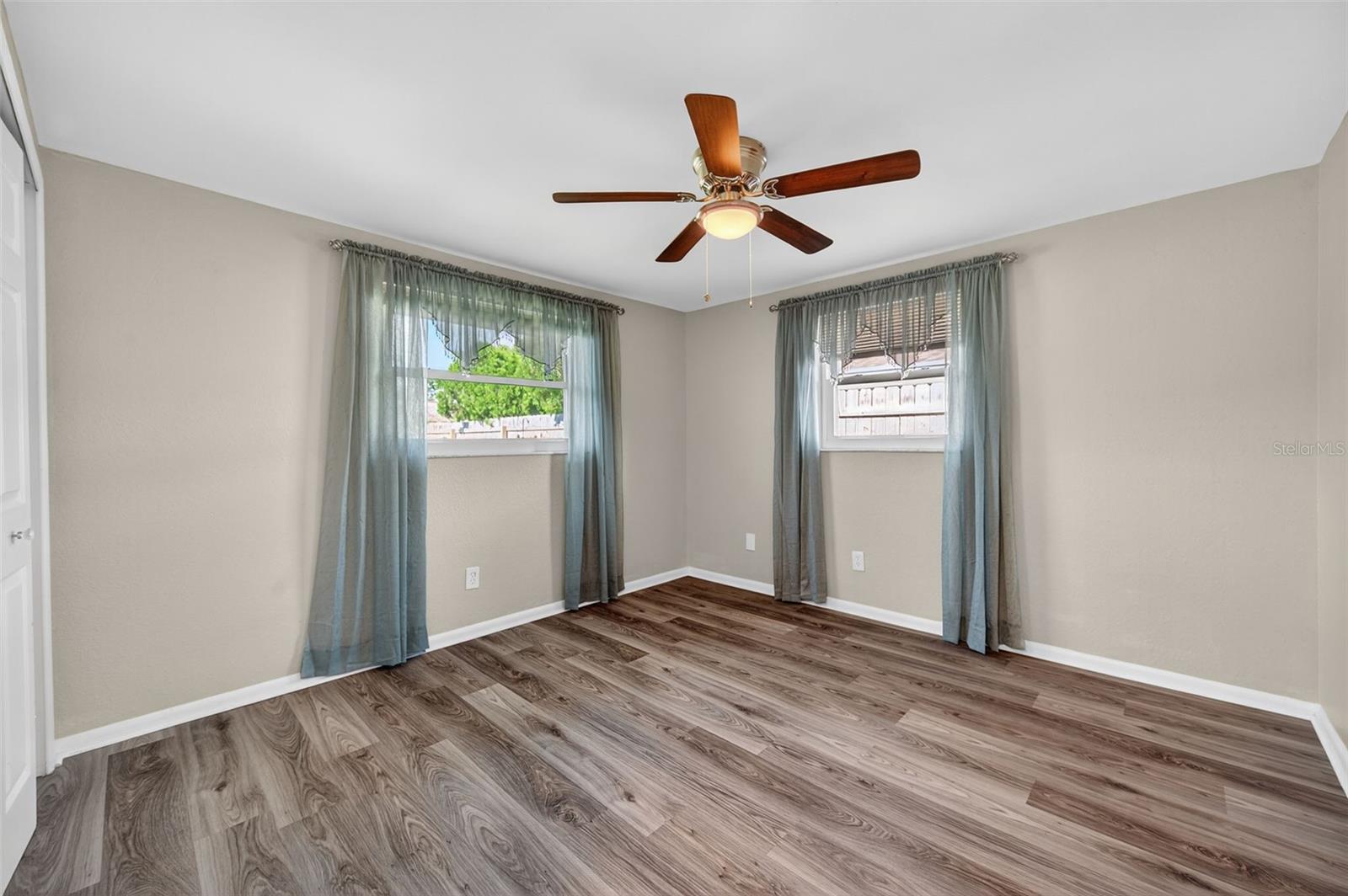 Image 16 of 30 For 7213 Isle Drive