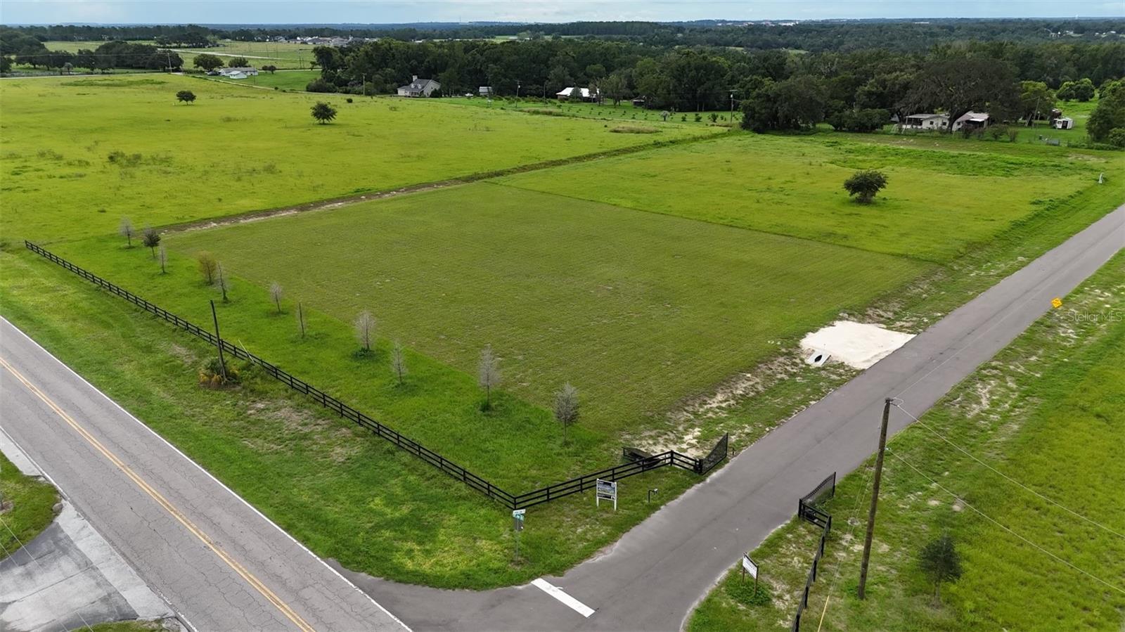 Image 2 of 11 For 14964 Crimson Oaks Tr