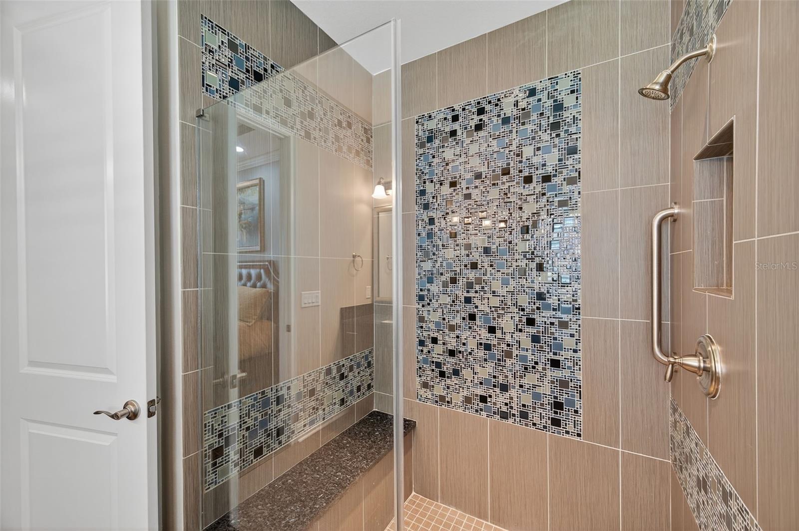 Listing photo id 30 for 4446 Ortona Lane