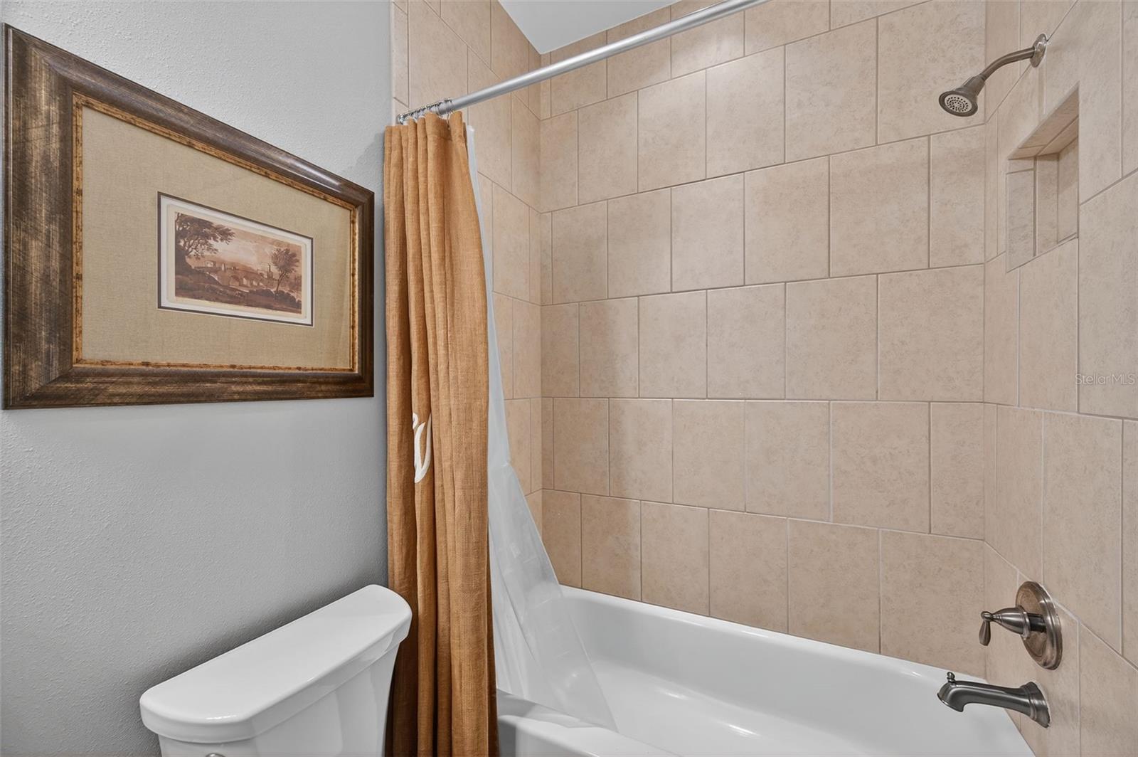 Listing photo id 43 for 4446 Ortona Lane