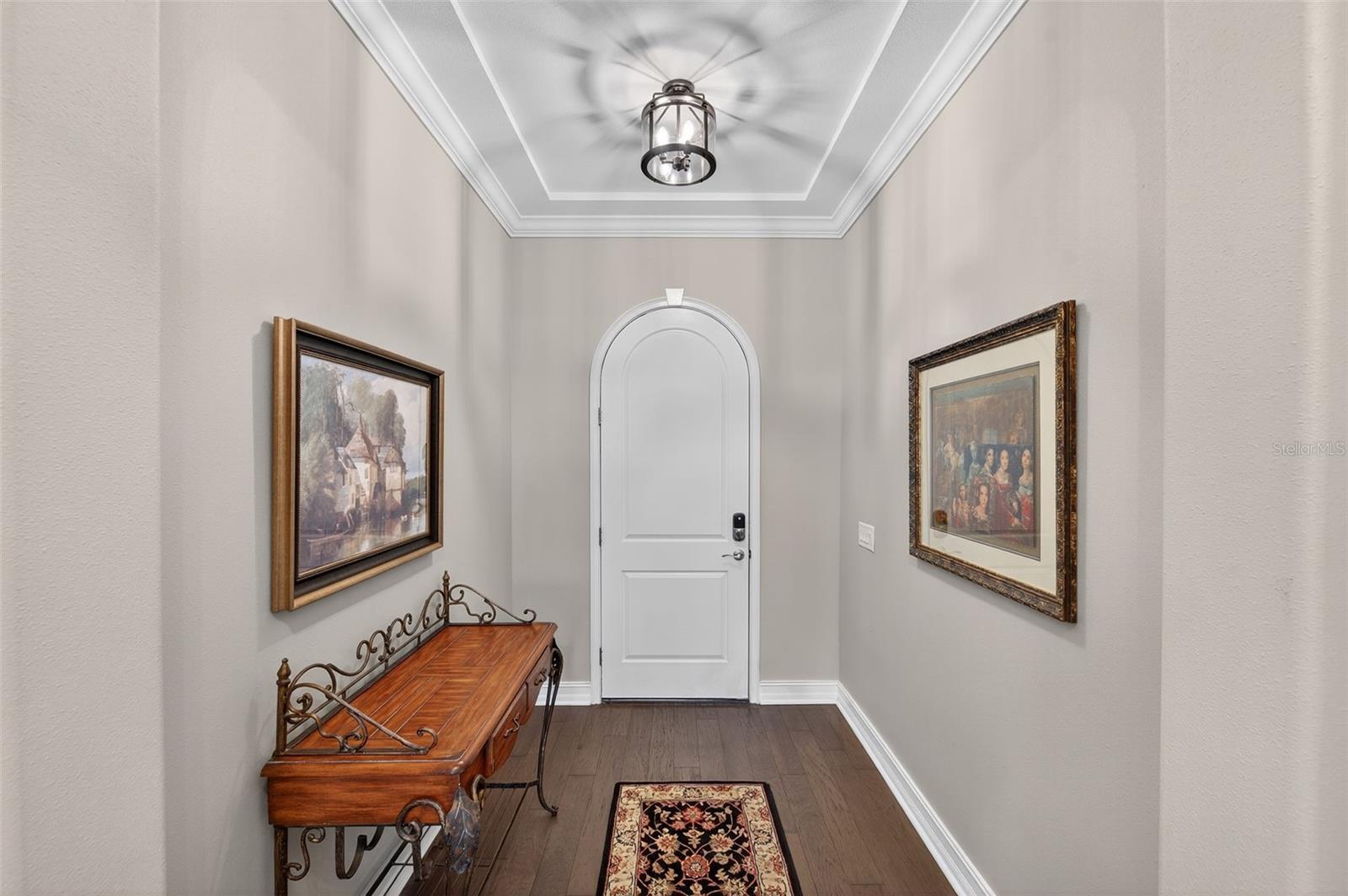Listing photo id 3 for 4446 Ortona Lane