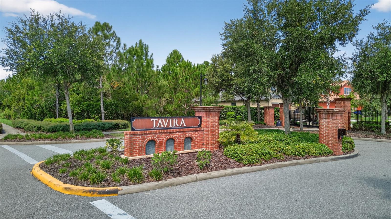 Listing photo id 59 for 4446 Ortona Lane
