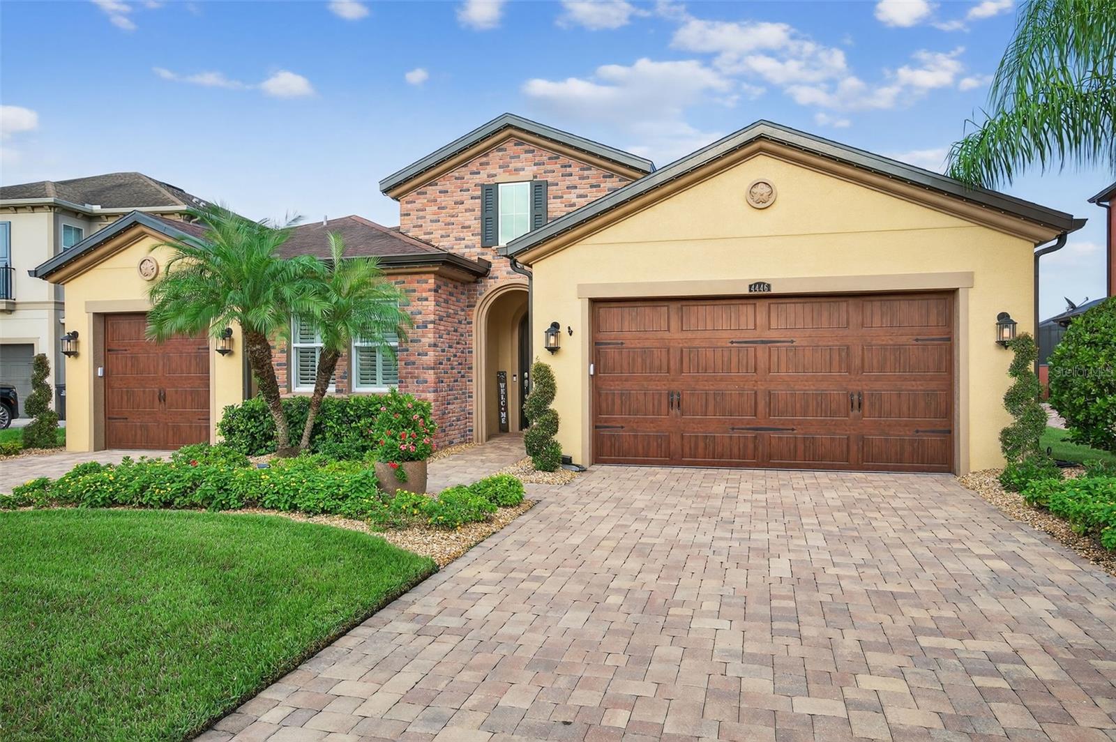 Listing photo id 67 for 4446 Ortona Lane
