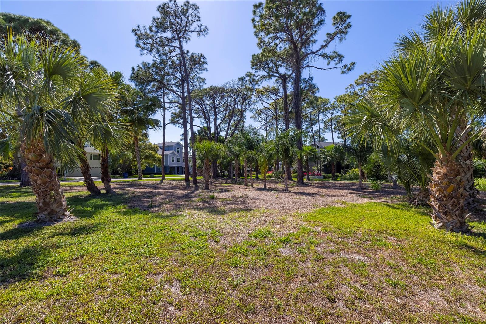 Listing photo id 35 for 761 Soundview Drive