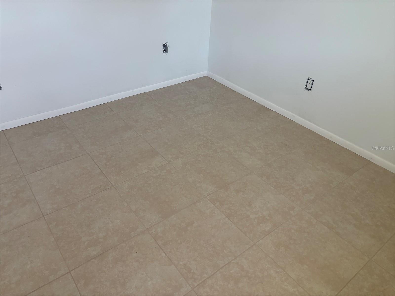 Image 8 of 9 For 705 5th Avenue Ne A