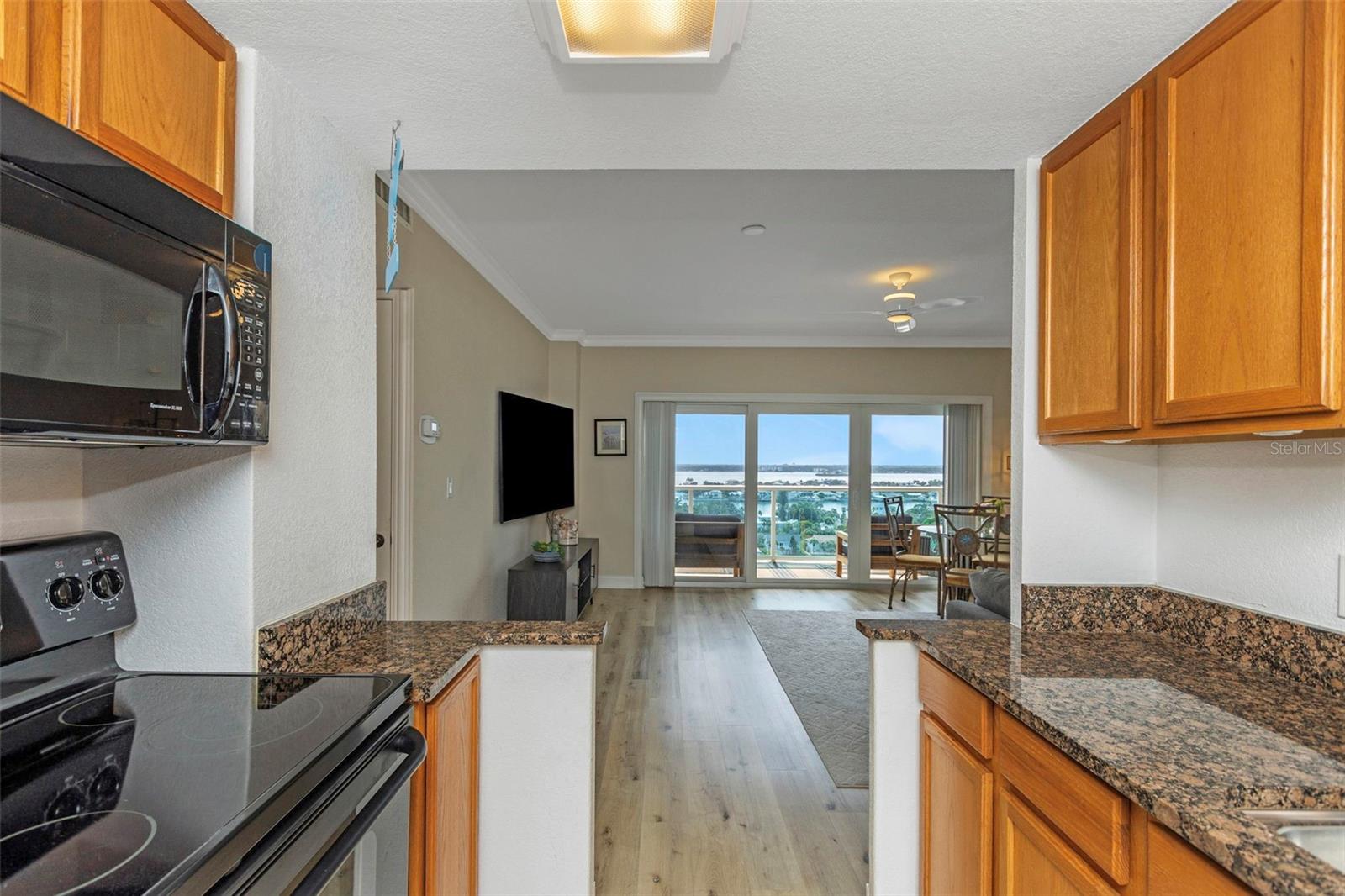 Image 11 of 29 For 880 Mandalay Avenue C1208