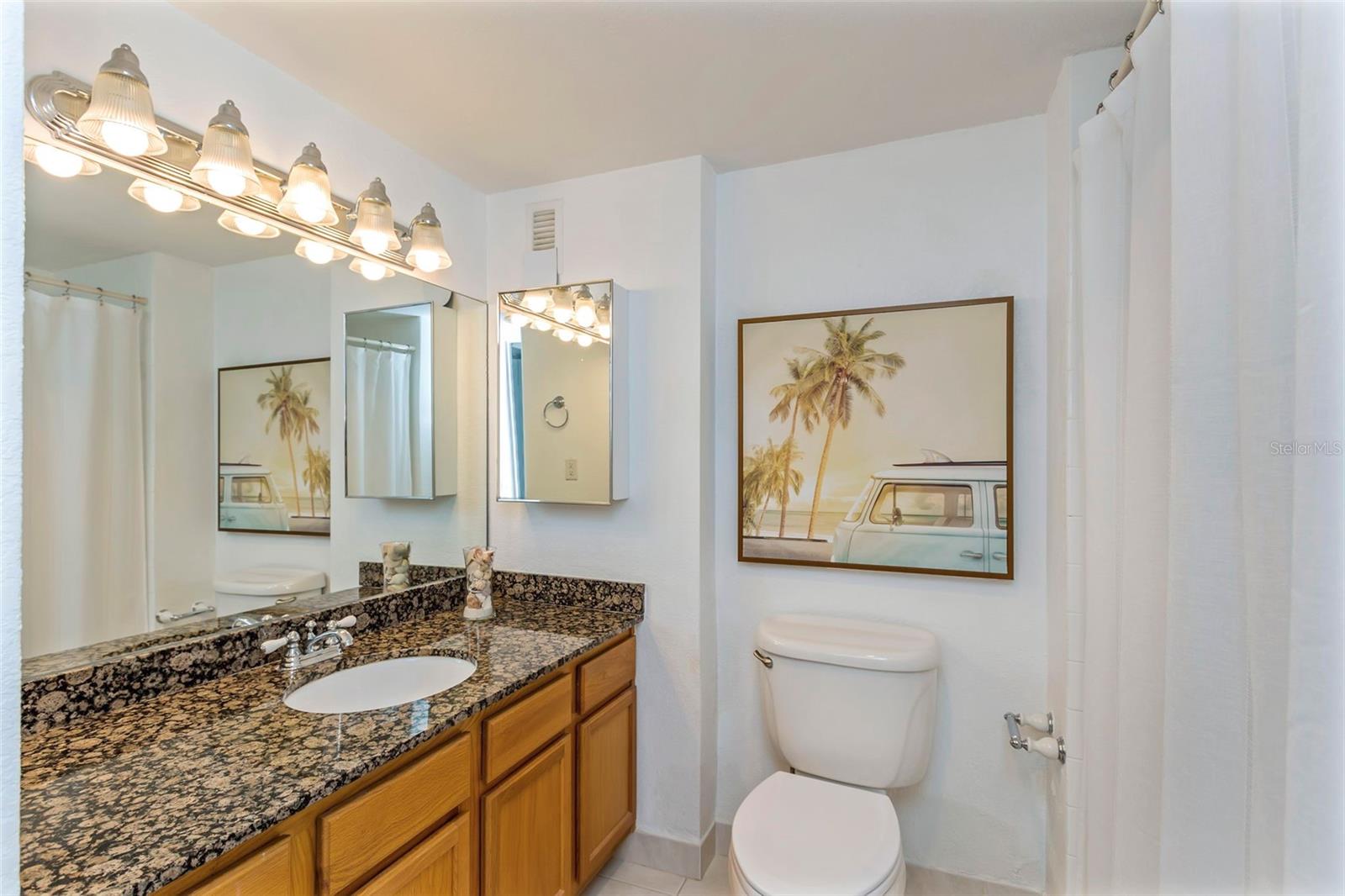 Image 7 of 29 For 880 Mandalay Avenue C1208