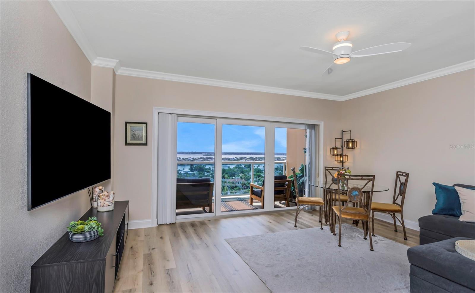 Image 9 of 29 For 880 Mandalay Avenue C1208