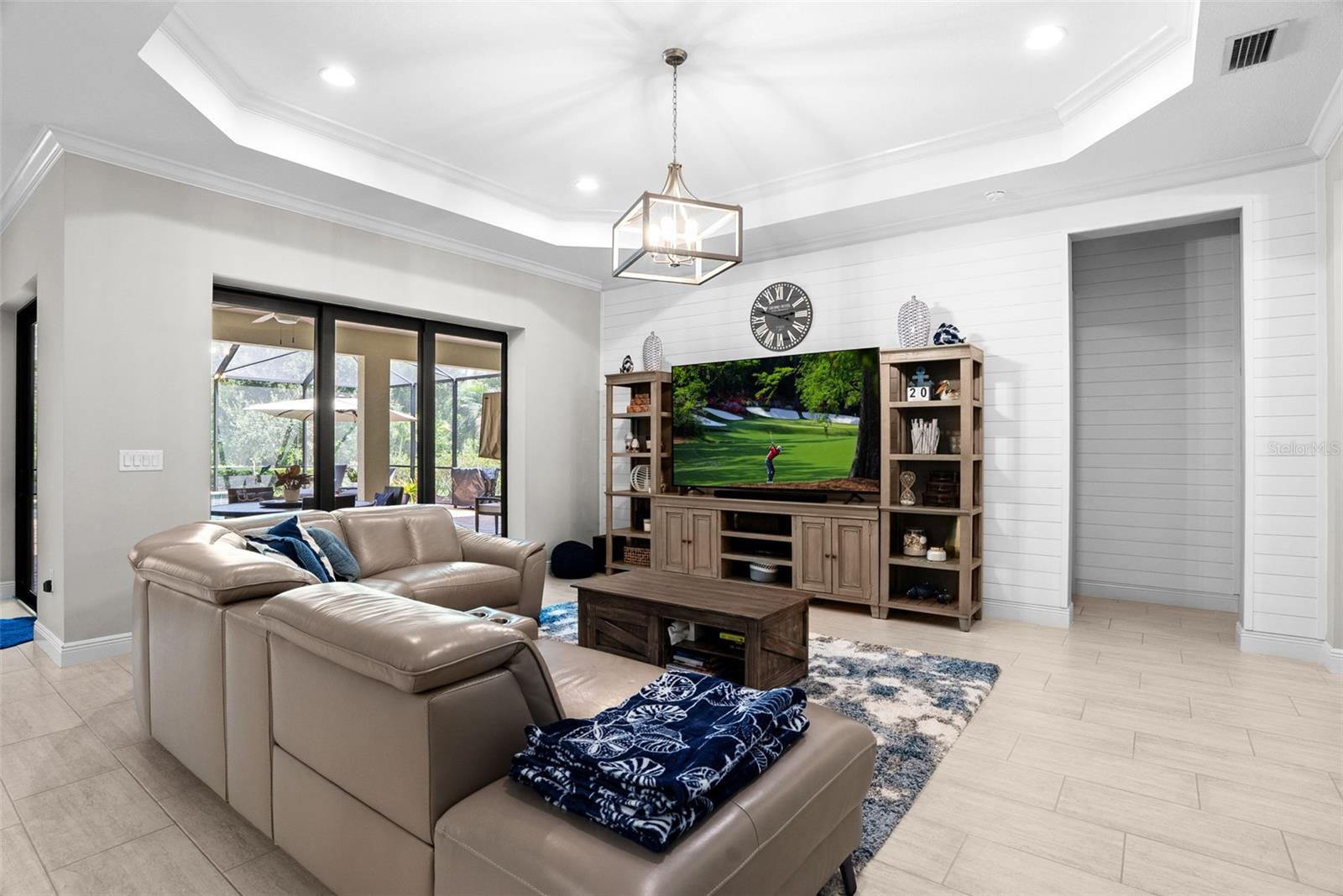 Image 7 of 54 For 8236 Larkspur Circle