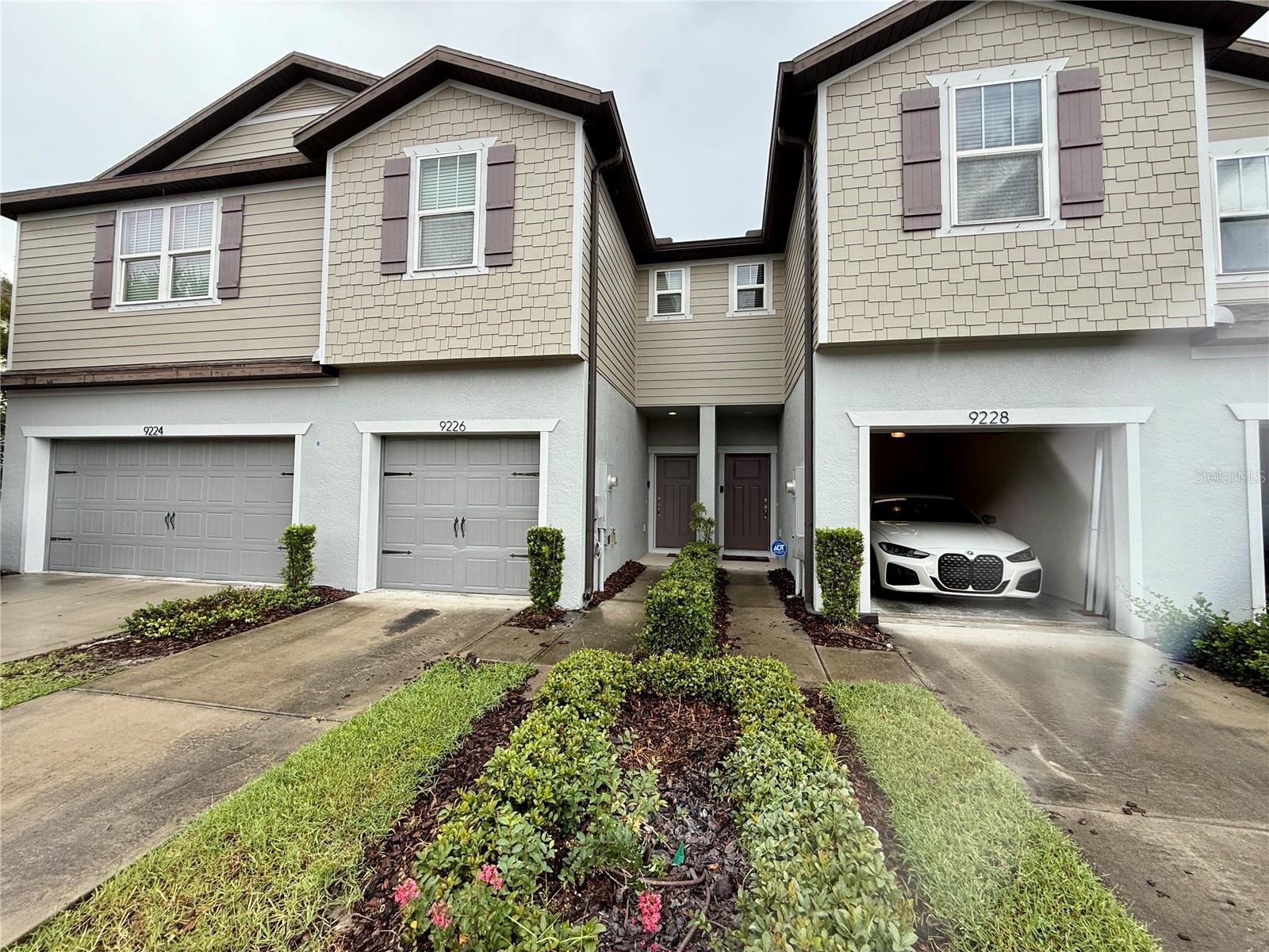 Image 16 of 21 For 9228 Hillcroft Drive