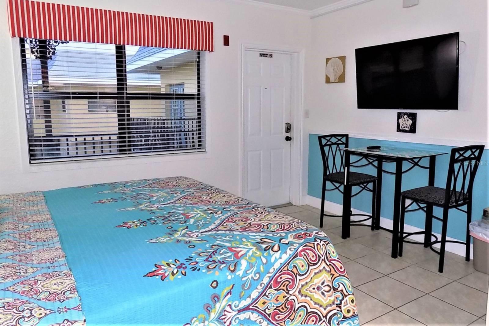 Image 11 of 43 For 16333 Gulf Boulevard 204