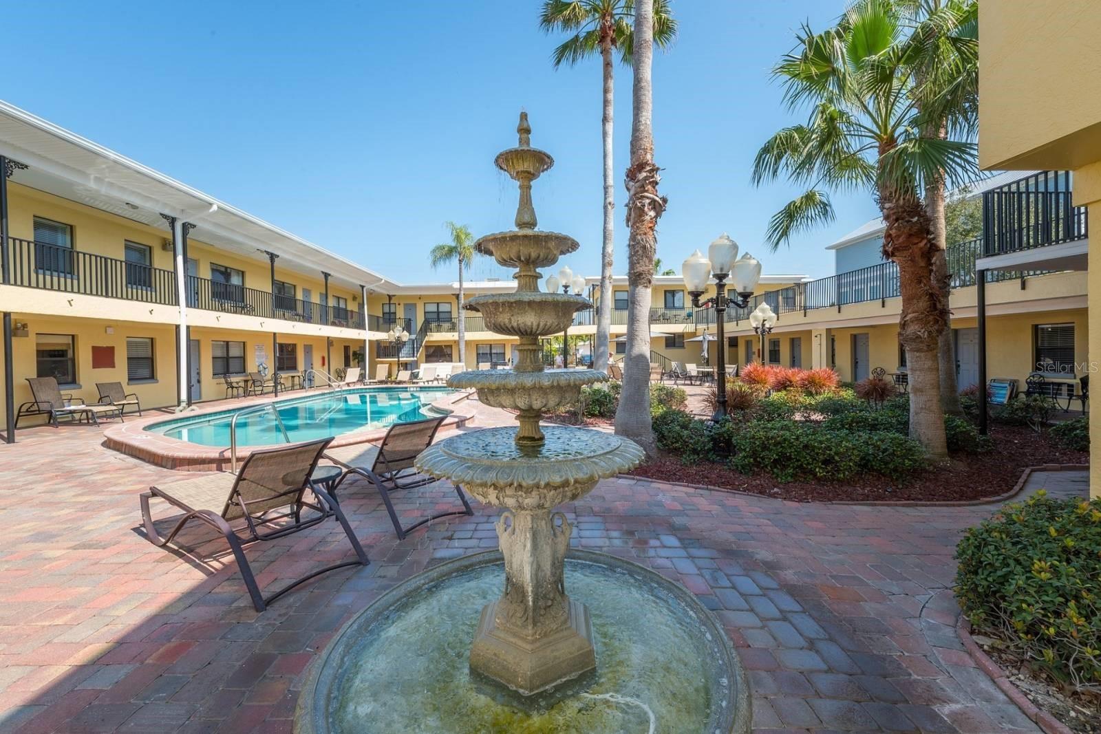 Image 13 of 43 For 16333 Gulf Boulevard 204