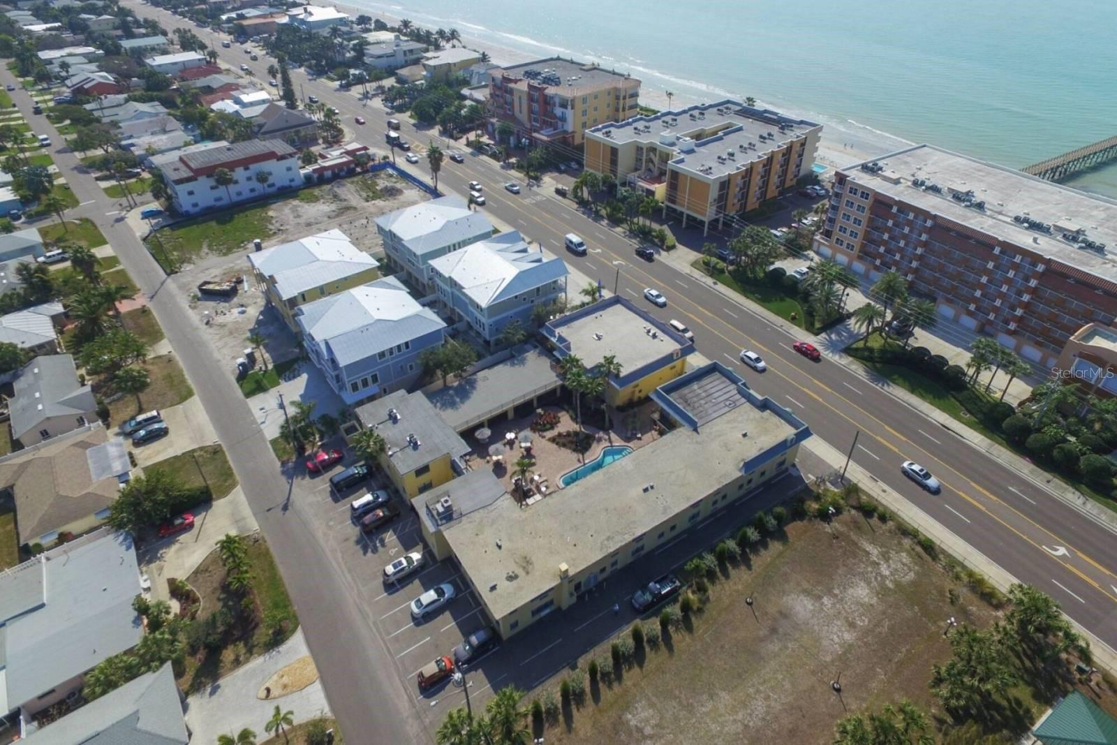 Image 24 of 43 For 16333 Gulf Boulevard 204