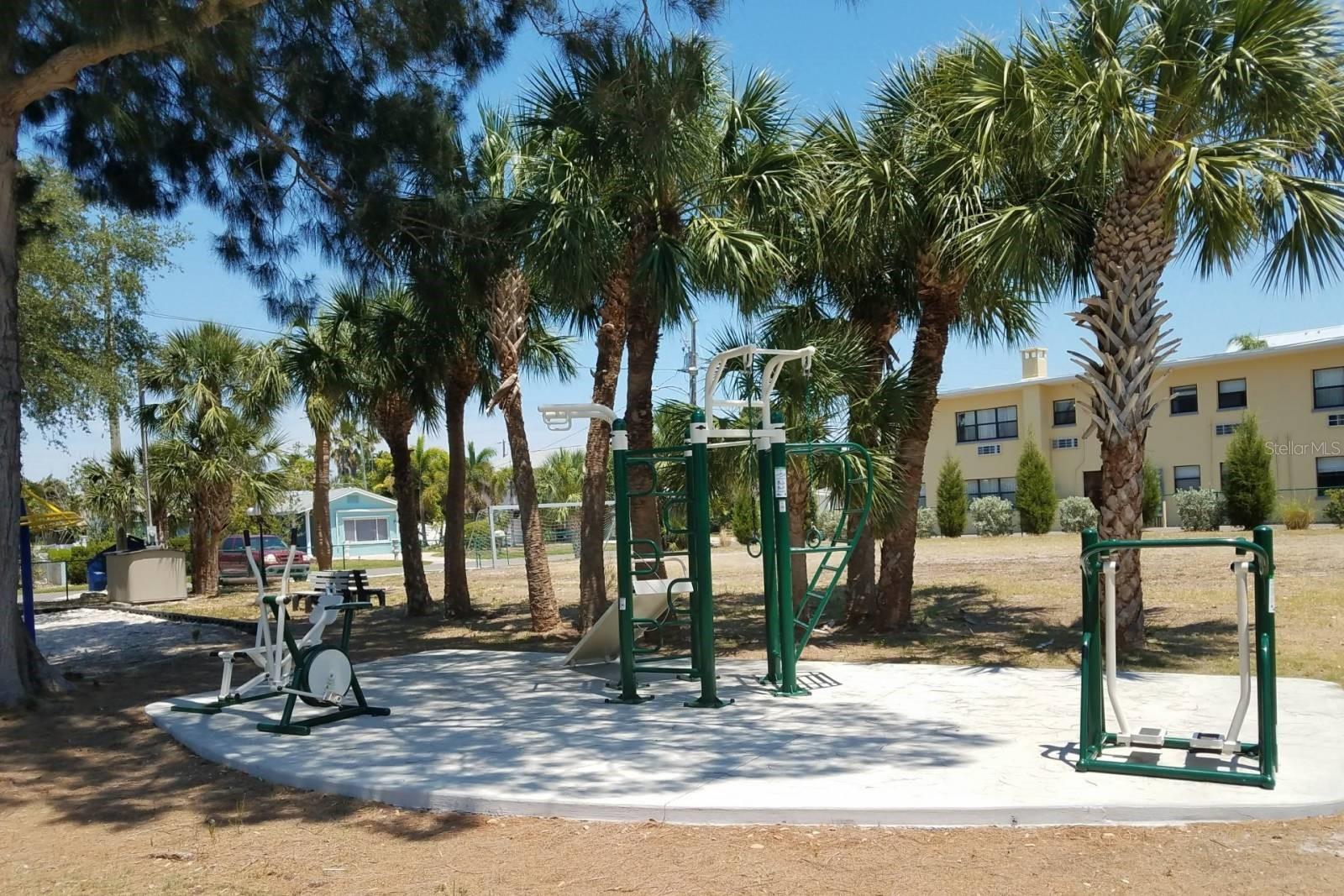 Image 29 of 43 For 16333 Gulf Boulevard 204