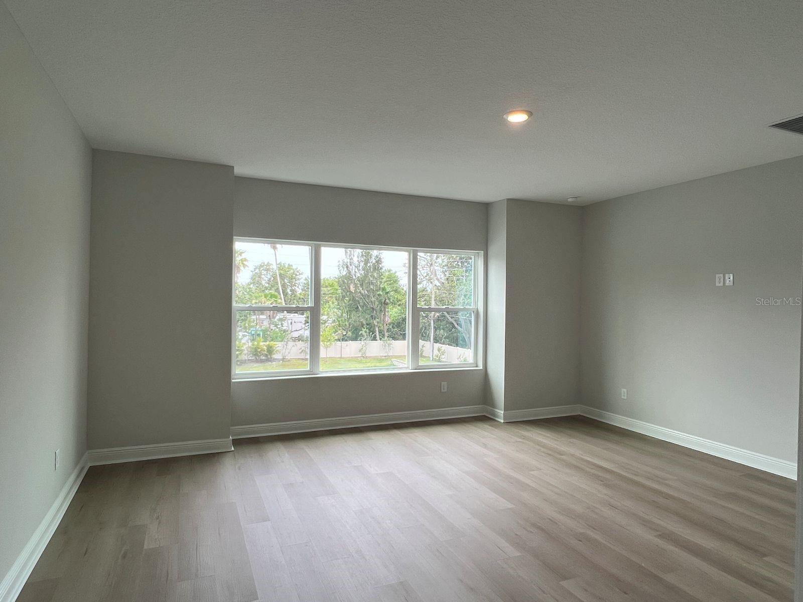 Image 8 of 13 For 7680 93rd Street N