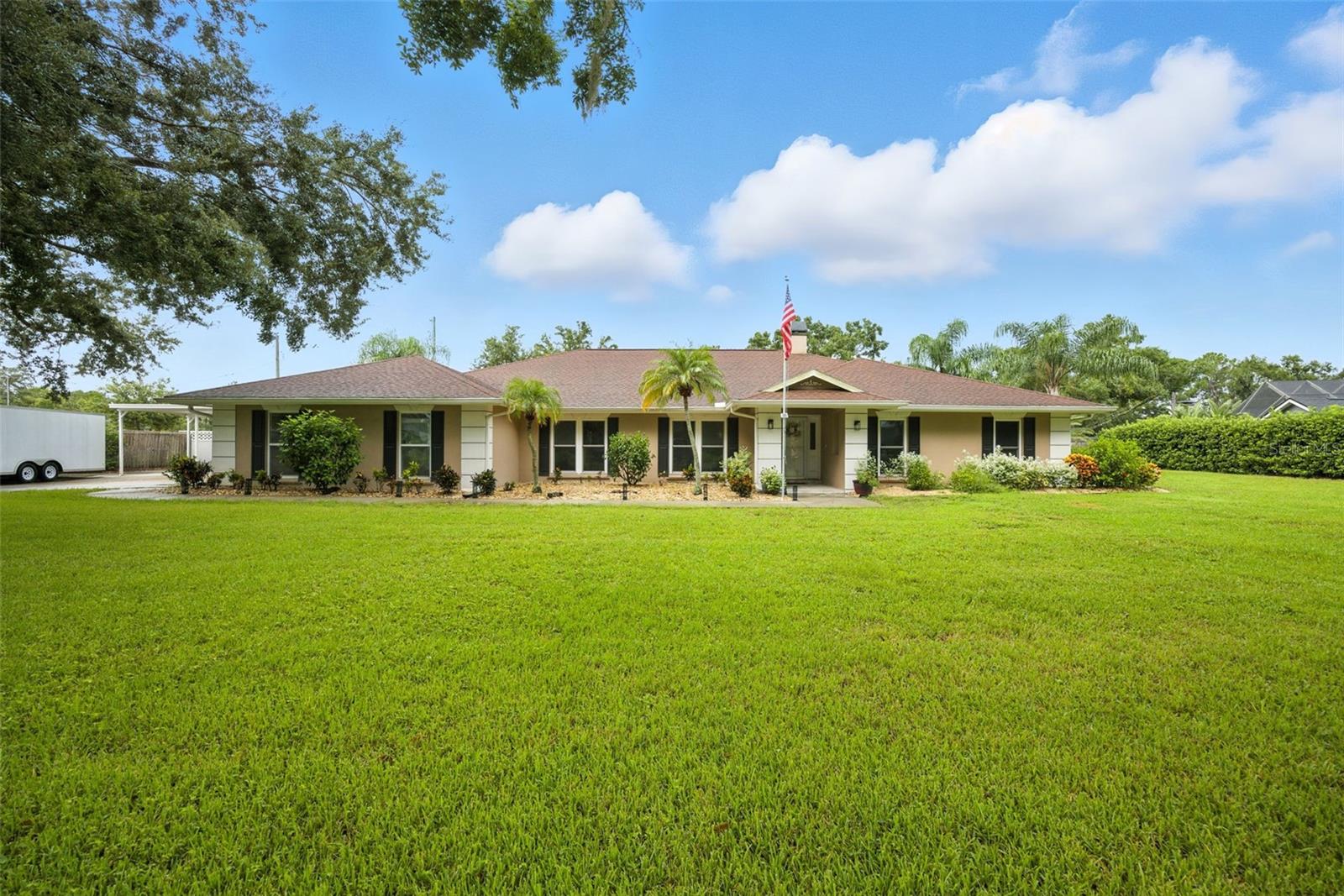 Listing photo id 0 for 10502 Lake Williams Drive
