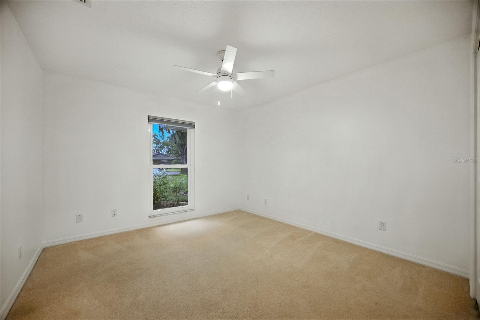 Listing photo id 25 for 10502 Lake Williams Drive
