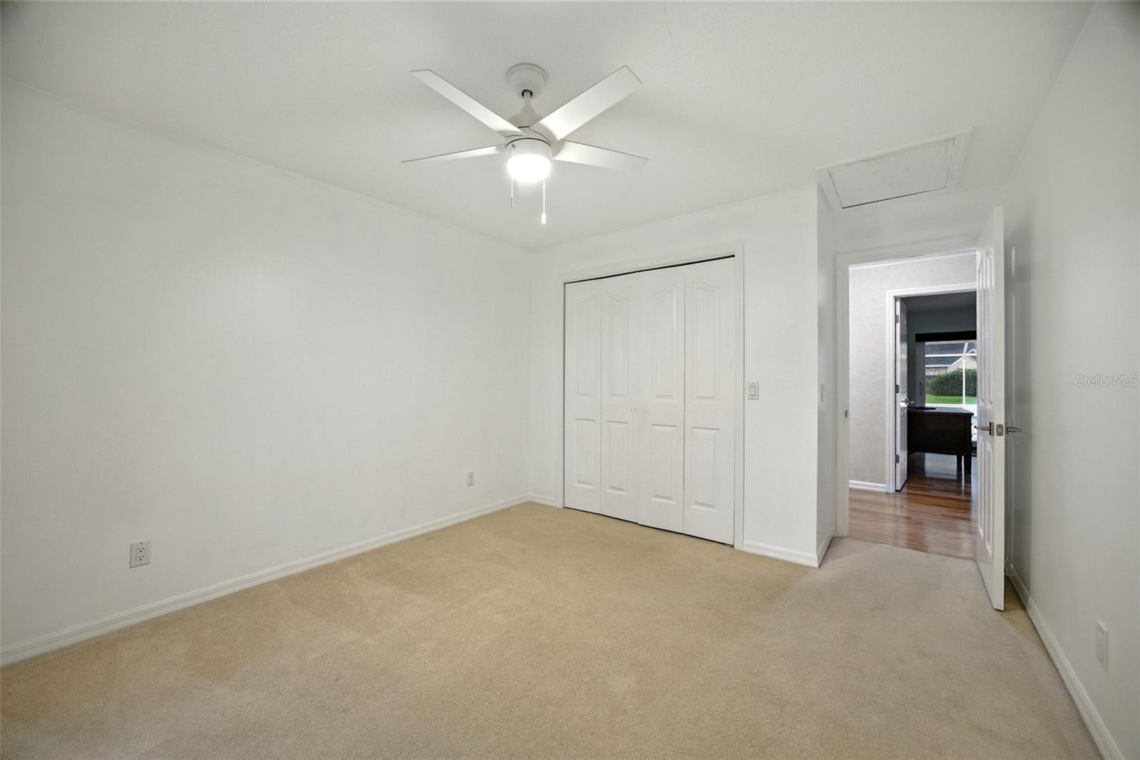 Listing photo id 26 for 10502 Lake Williams Drive