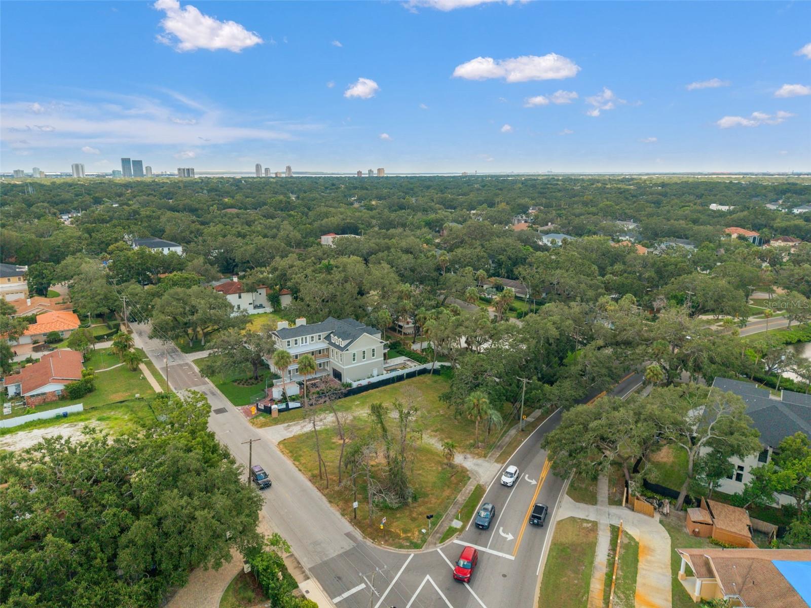 Image 10 of 19 For 2502 West Shore Boulevard