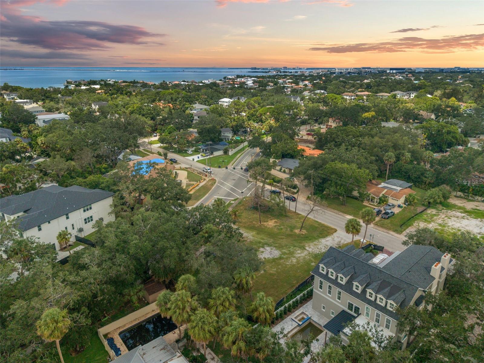 Image 12 of 19 For 2502 West Shore Boulevard