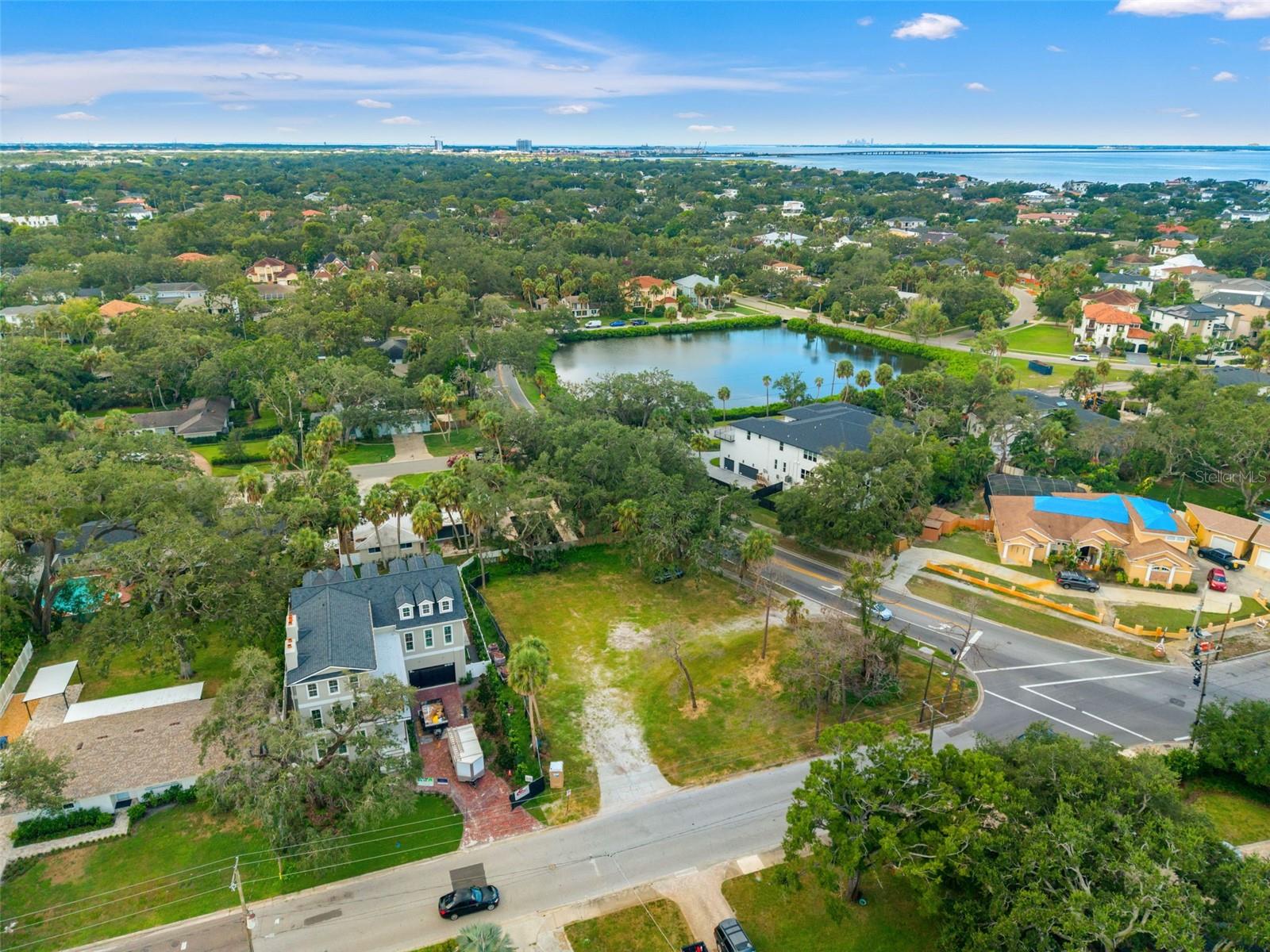 Image 13 of 19 For 2502 West Shore Boulevard