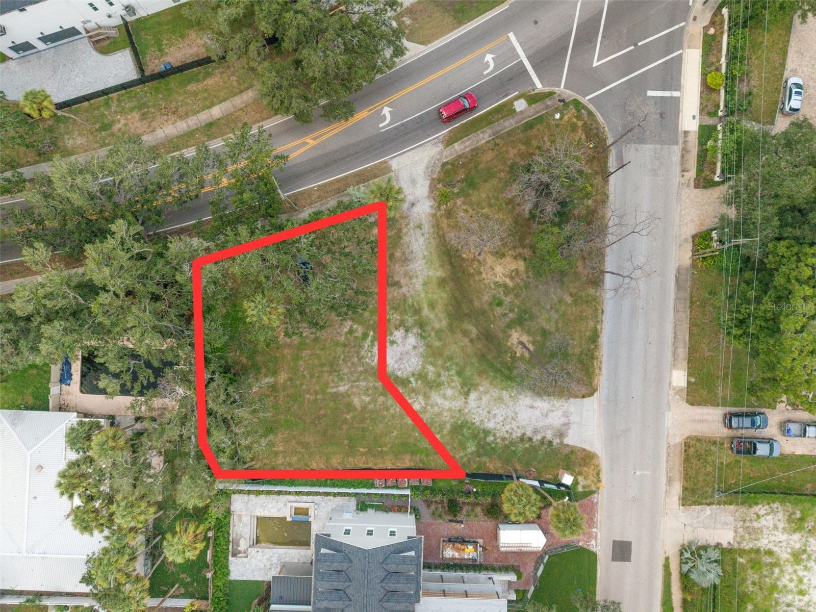Image 3 of 19 For 2502 West Shore Boulevard