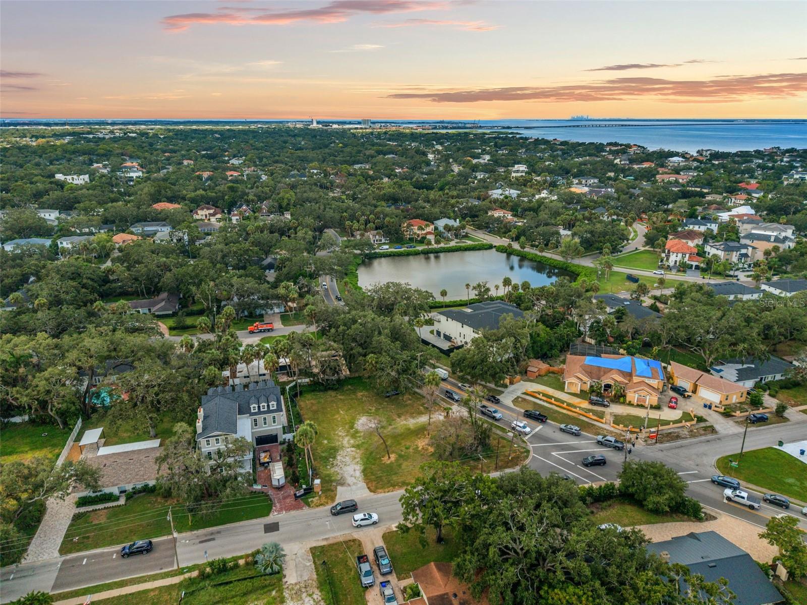 Image 5 of 19 For 2502 West Shore Boulevard