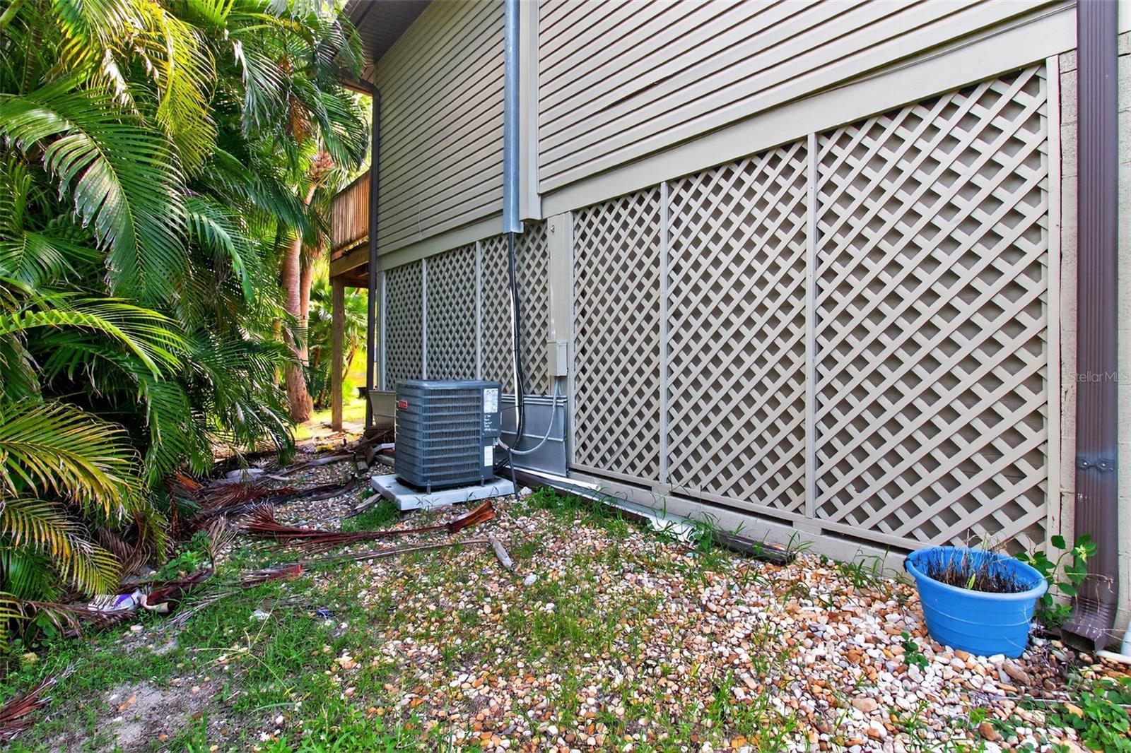 Image 11 of 30 For 8521 Cypress Drive S
