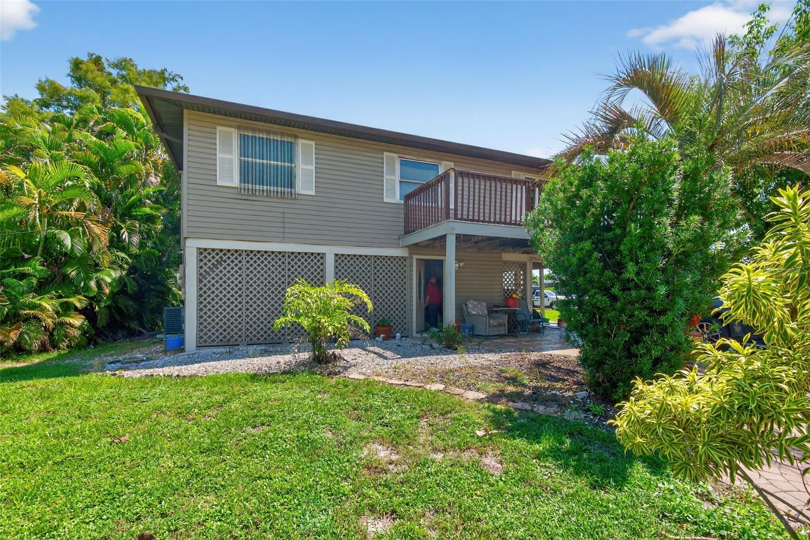 Image 7 of 30 For 8521 Cypress Drive S