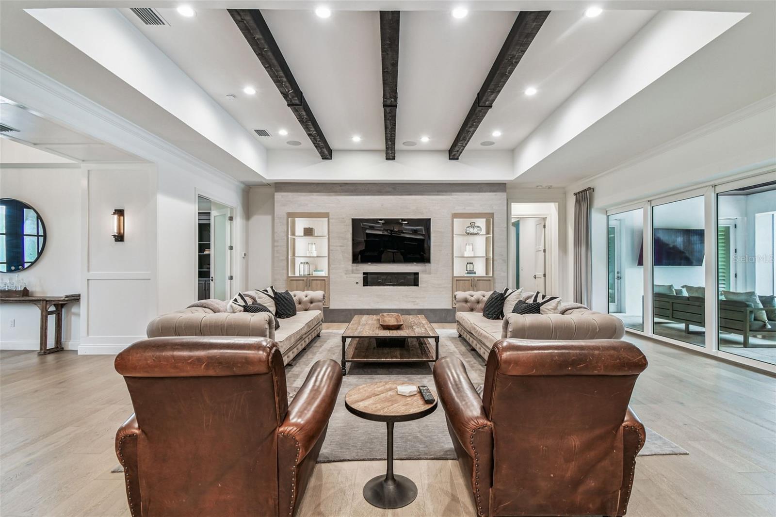 Image 14 of 100 For 8515 Loch Drive