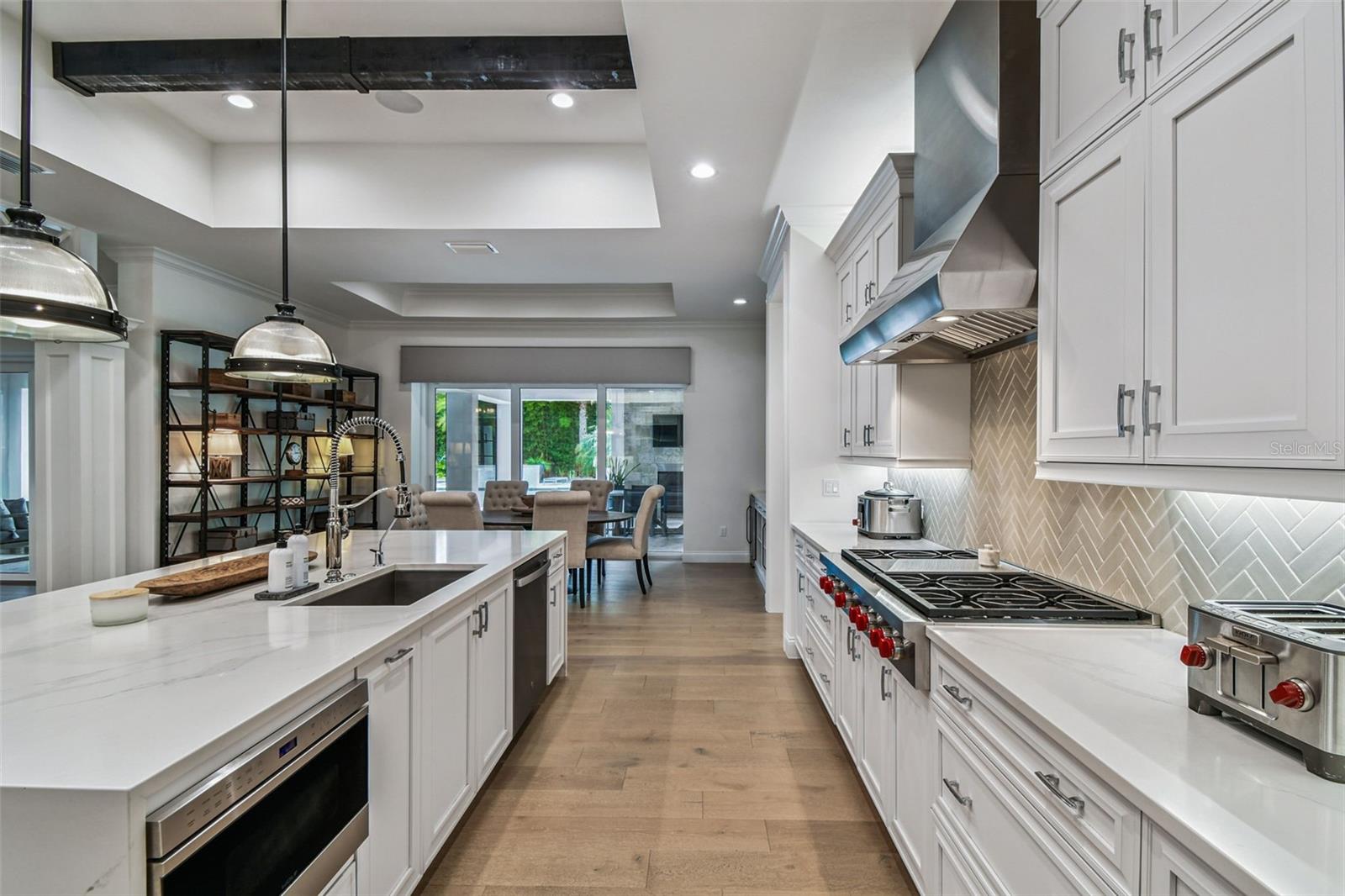 Image 18 of 100 For 8515 Loch Drive