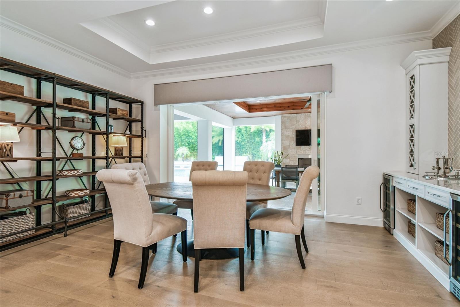 Image 23 of 100 For 8515 Loch Drive
